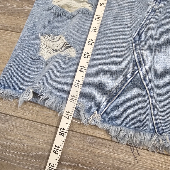 Womens Volcom Denim Mini Skirt sz 10 - Picture 2 of 7